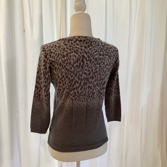Talbots Gray Animal Print Merino Wool Pullover - Picture 6 of 7